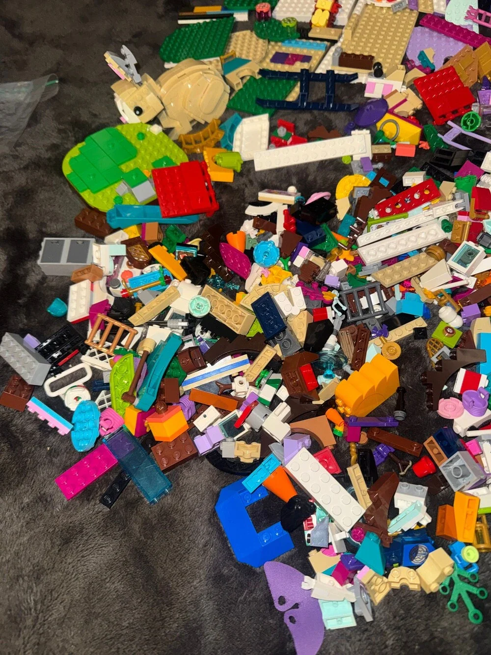 LEGO Assorted Pieces Minifigures Animals Building Parts Lot
